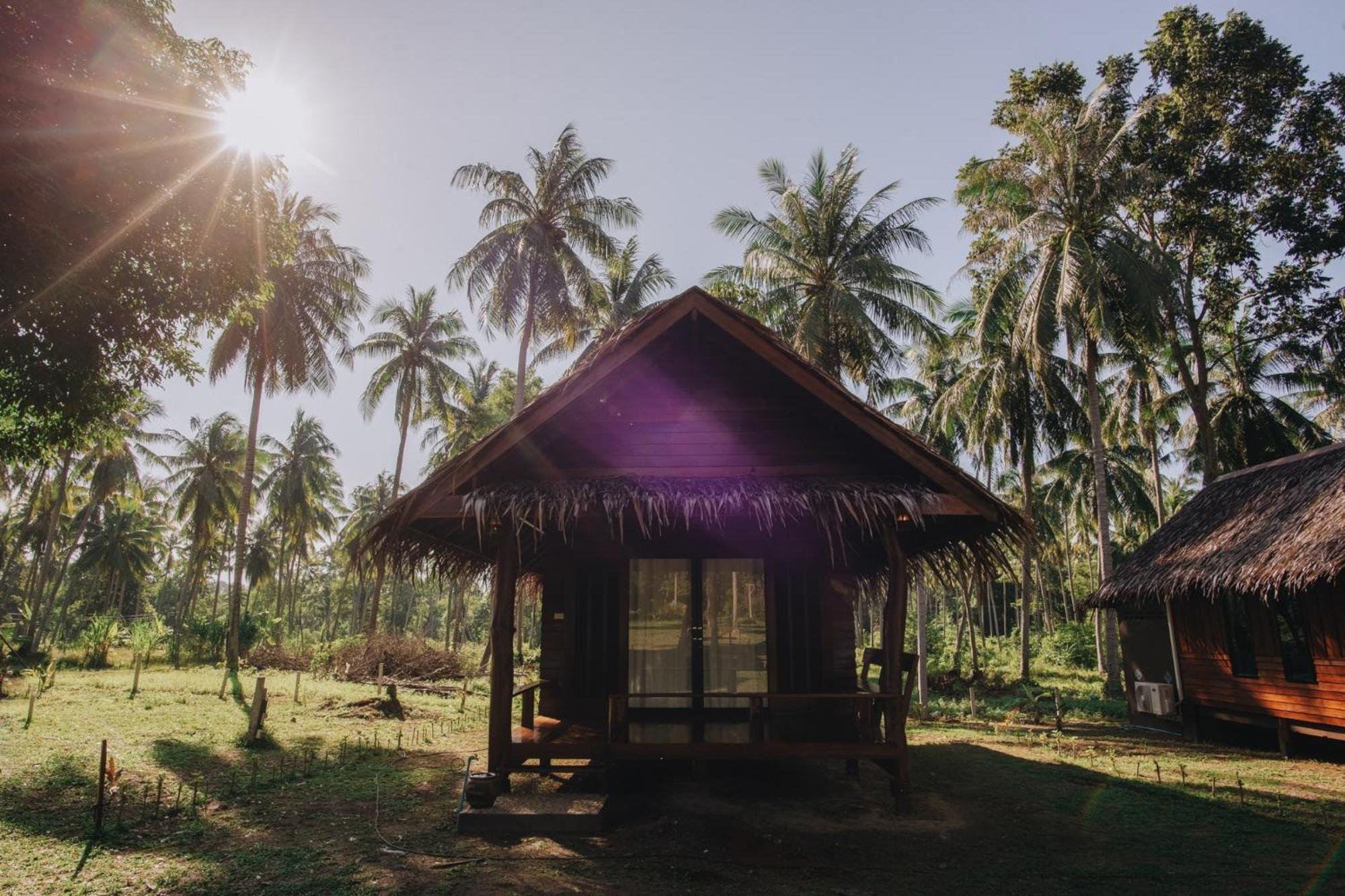 Coco Canopy Boutique Resort Koh Jum Exterior foto